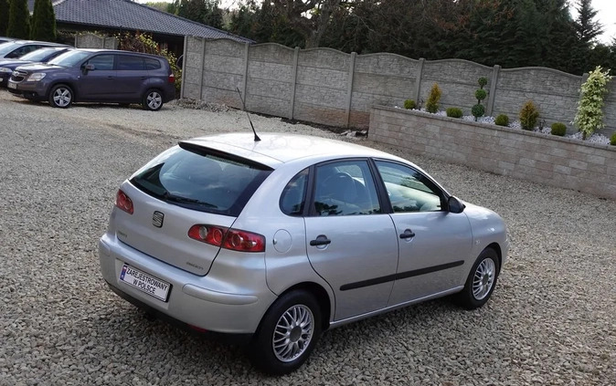 Seat Ibiza cena 9499 przebieg: 167000, rok produkcji 2004 z Pasym małe 92